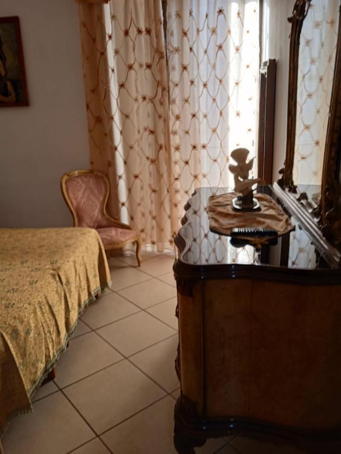 Casa Di Lucia Apartment Bacoli Bagian luar foto