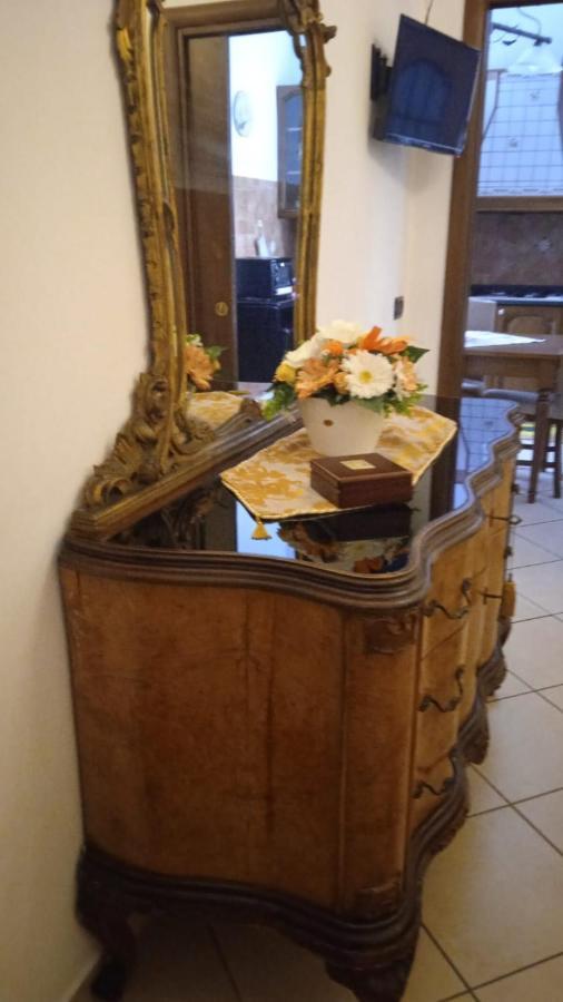Casa Di Lucia Apartment Bacoli Bagian luar foto